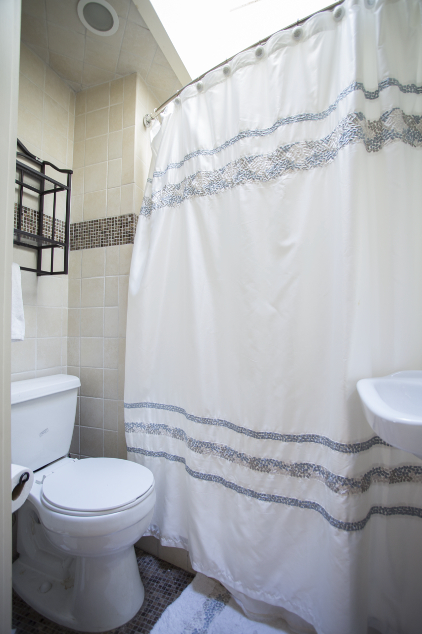 2 bed, 2 bath apartment for rent at 638 8th St Unit 2, South Boston — photo 4 of 13