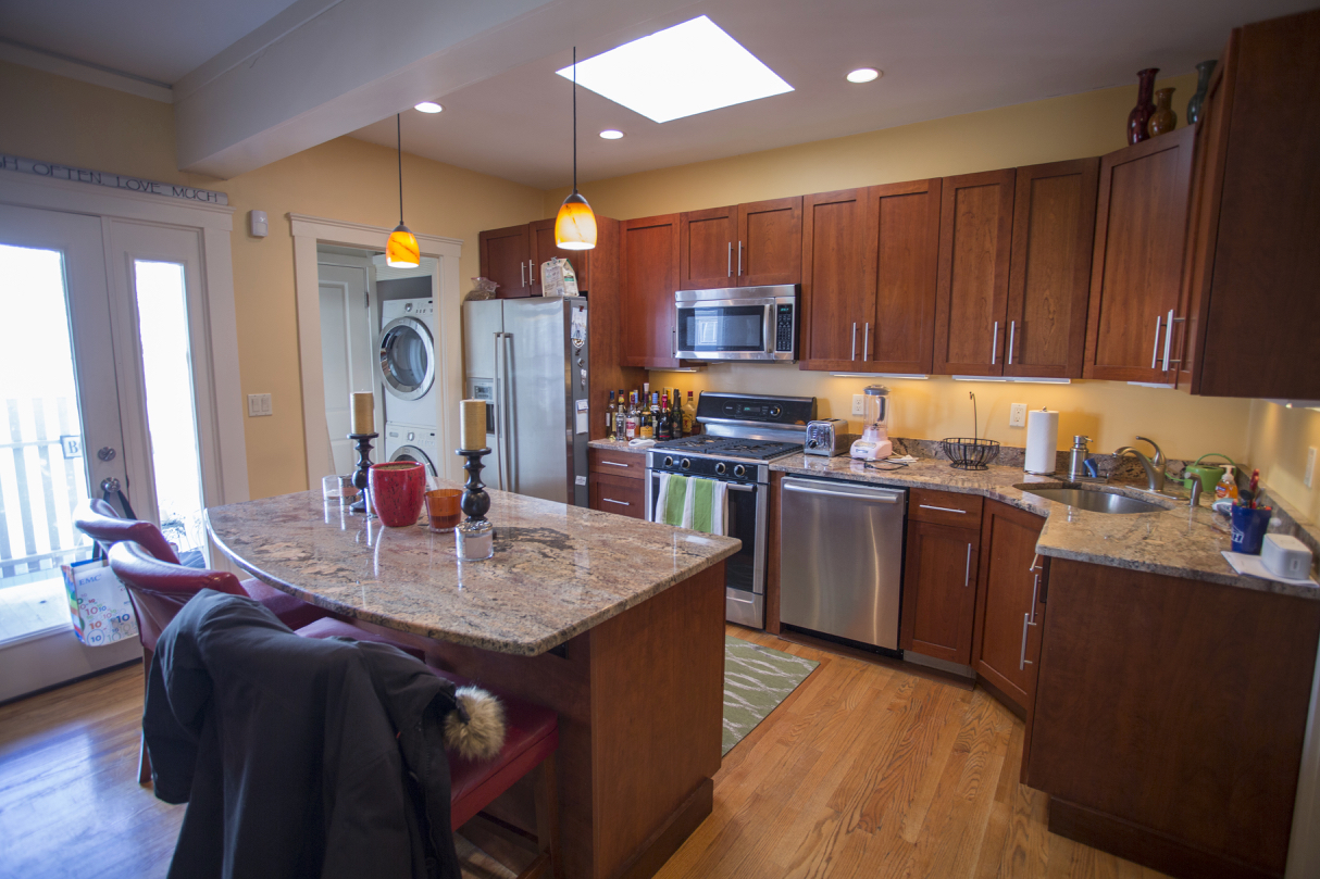 2 bed, 2 bath apartment for rent at 638 8th St Unit 2, South Boston — photo 5 of 13