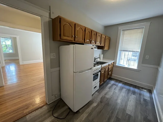 179 Elm St, Davis Square