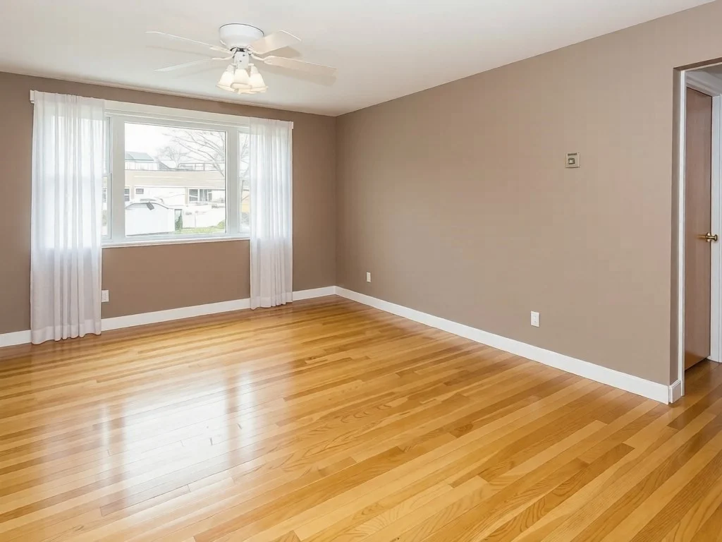 31 Warren St, Waltham