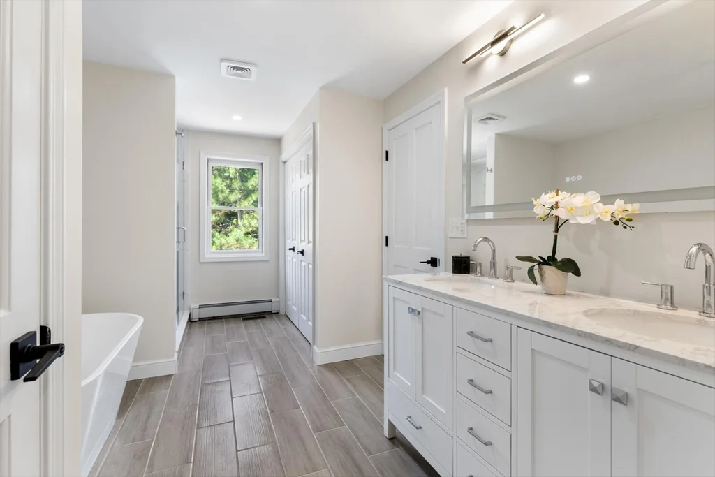 29 Cottage St, Newton Upper Falls