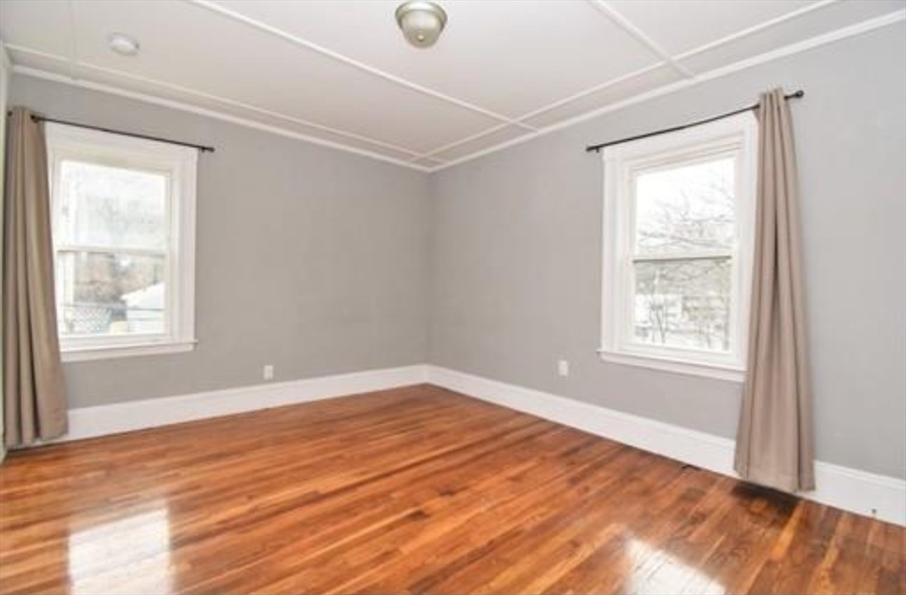 522 Broadway, Linden