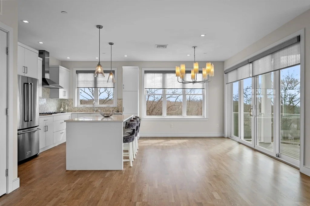 71 Greenwood Ave, Swampscott