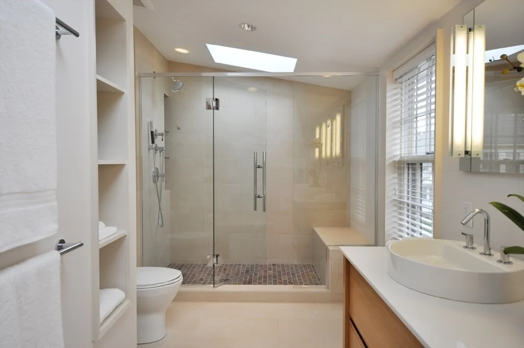153 Watson Rd, Belmont