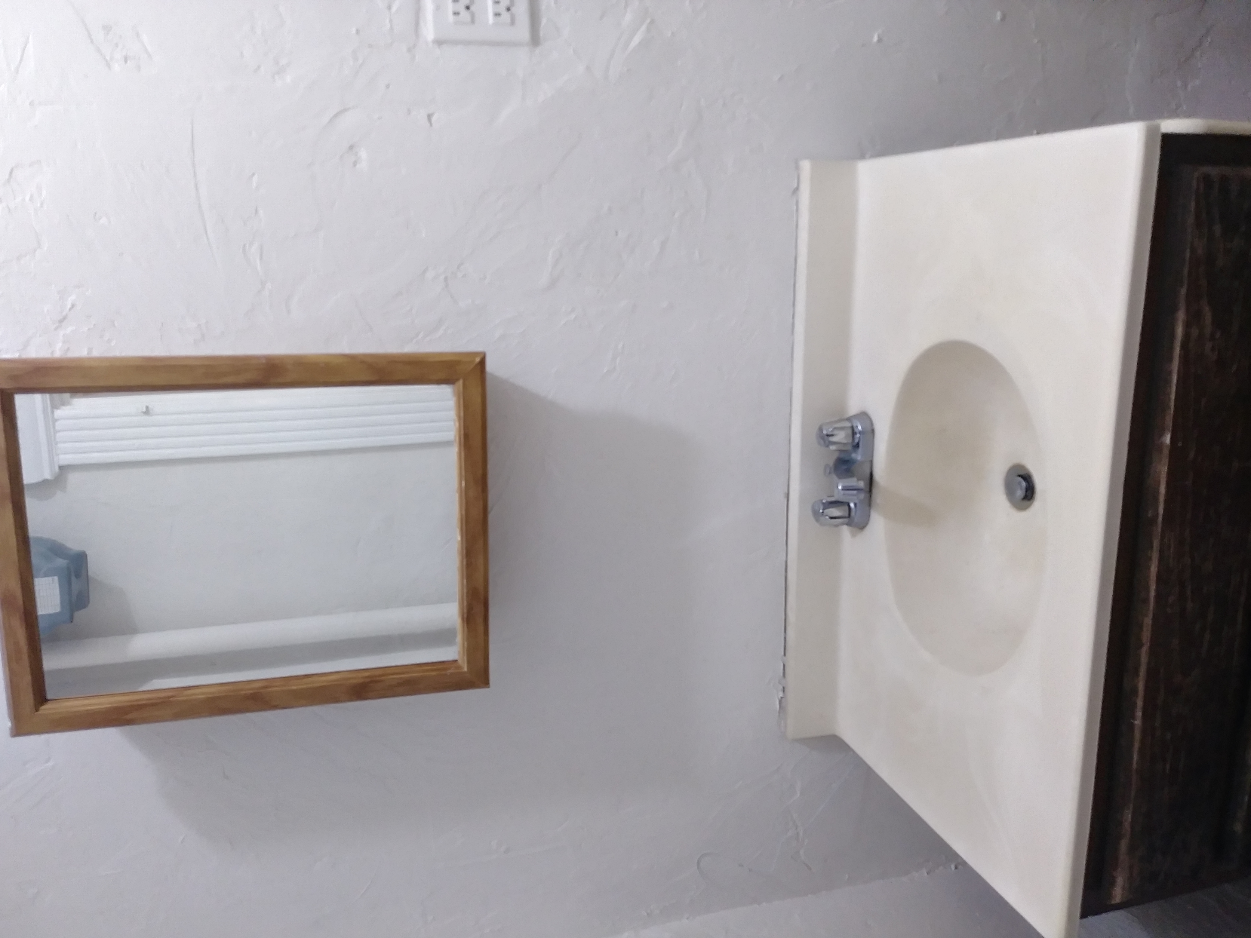 Studio bed, 1 bath apartment for rent at 63 Burbank St Unit 3, Back Bay — photo 5 of 19