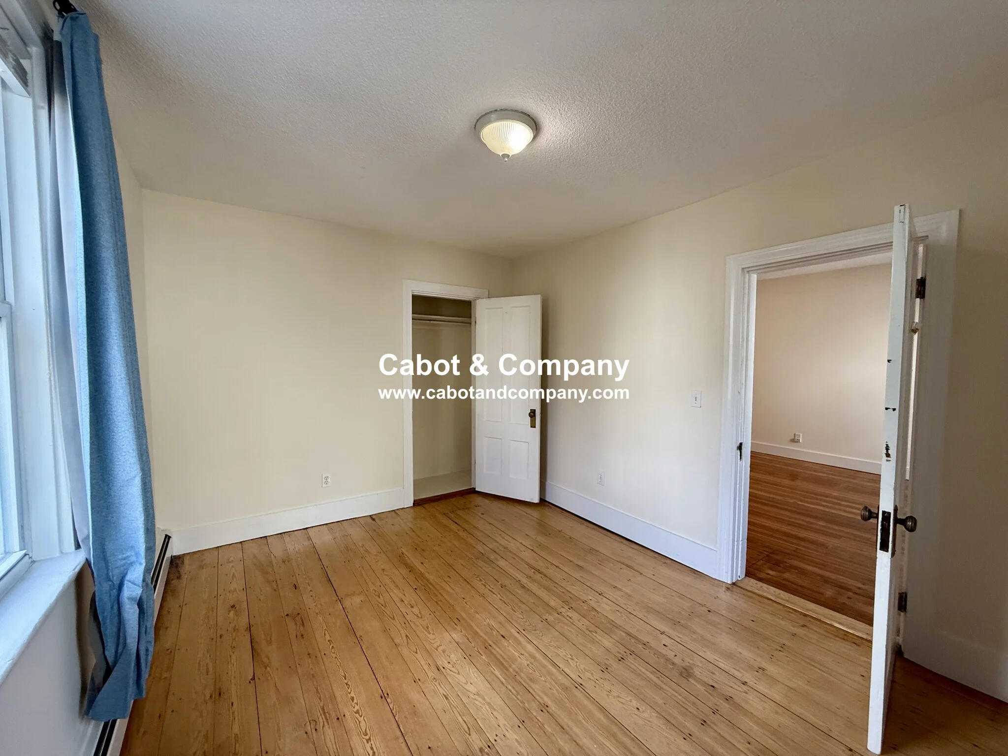 18 Roberts St, Brookline