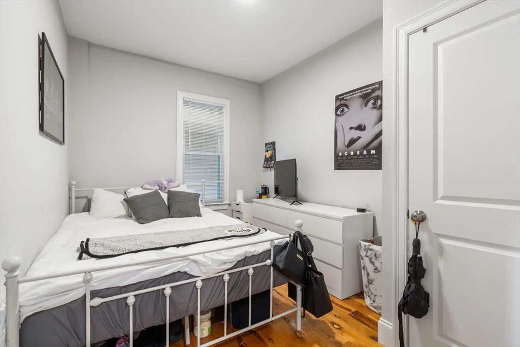 224 Lexington St, East Boston