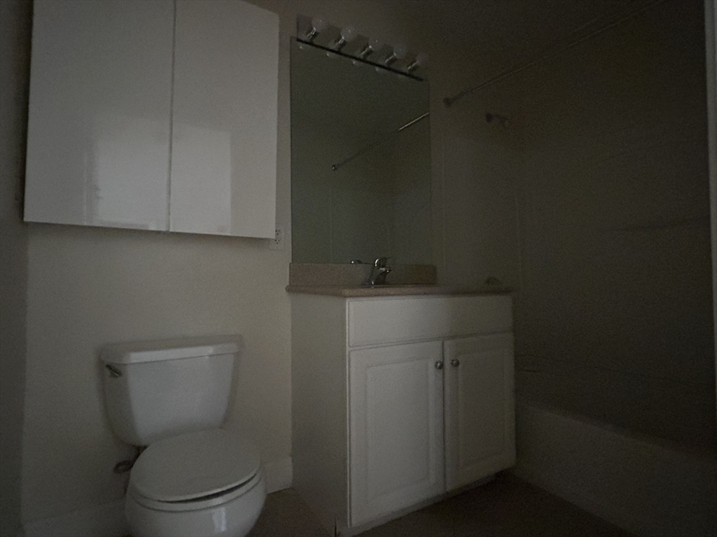 318 Rindge Ave, North Cambridge