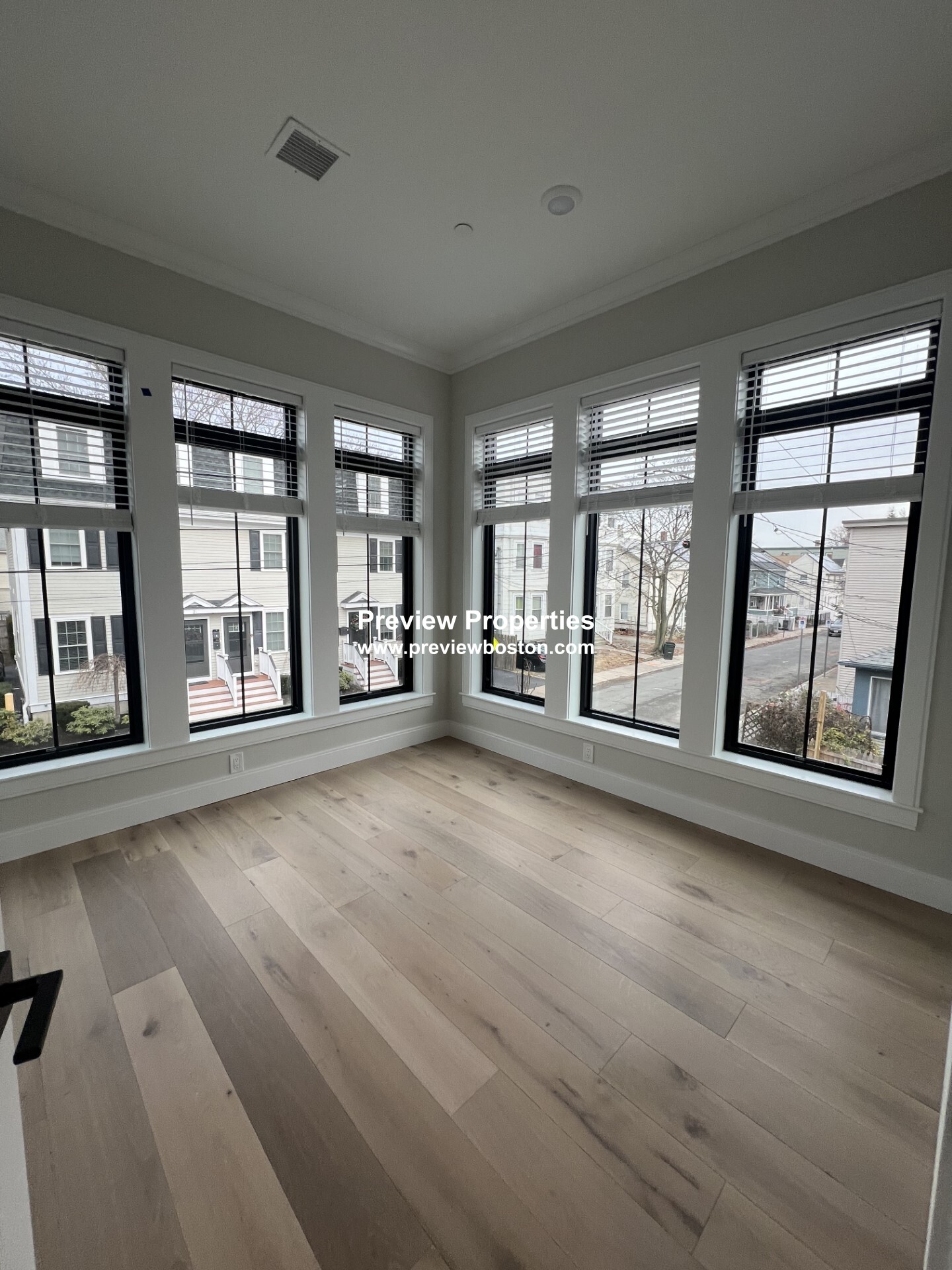 157 Everett St, Allston