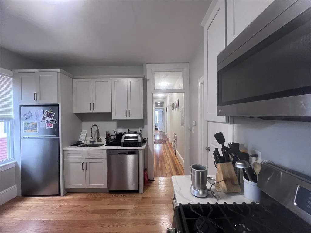 247 L St, South Boston