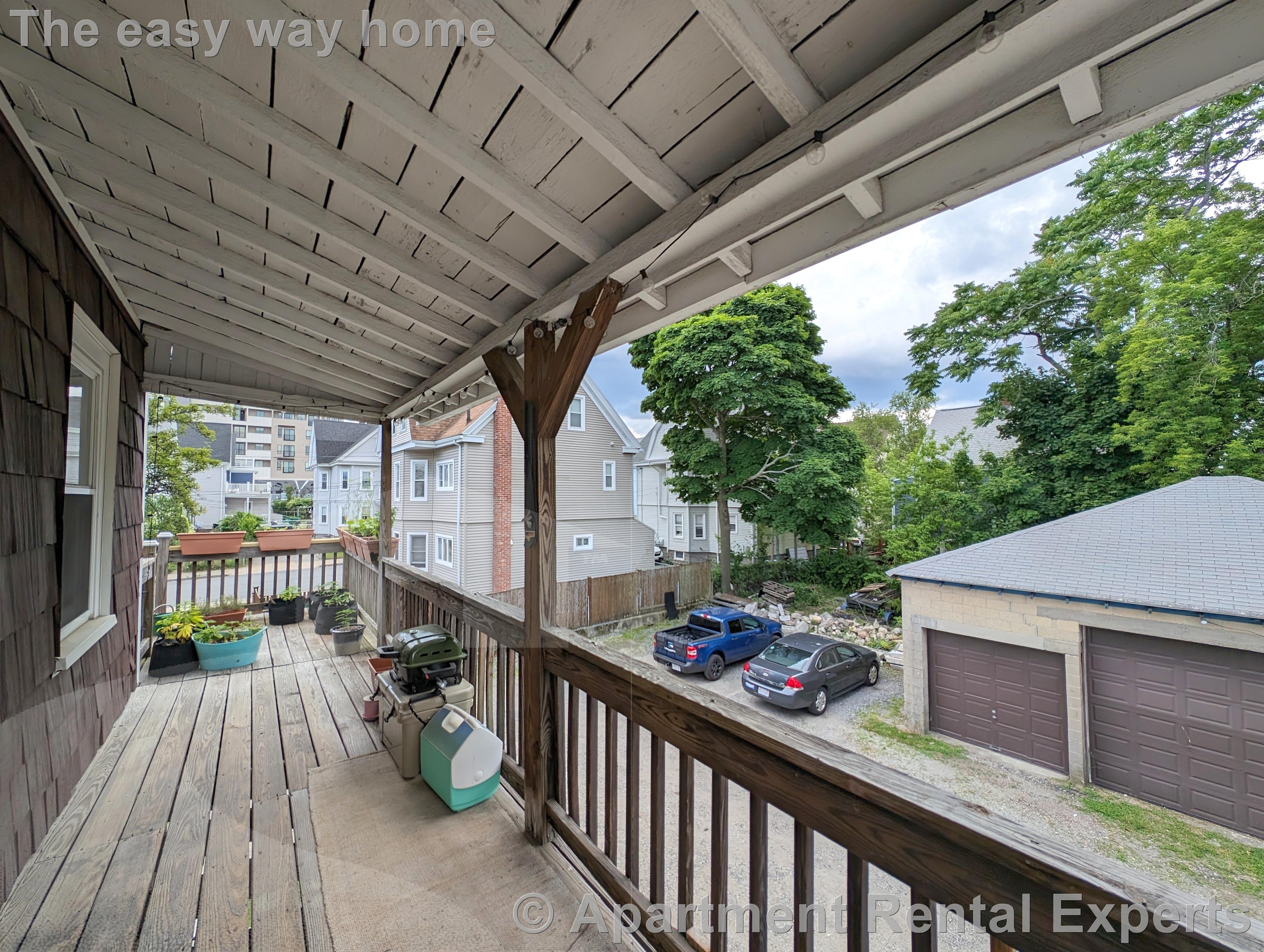 65 Medford St, Magoun Square