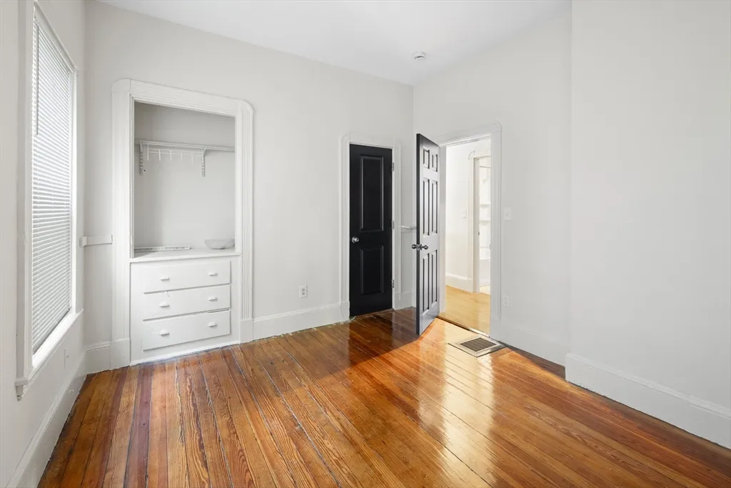 53 Copeland St, Roxbury