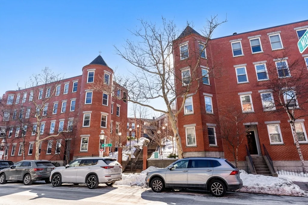 47 Harvard St, Charlestown