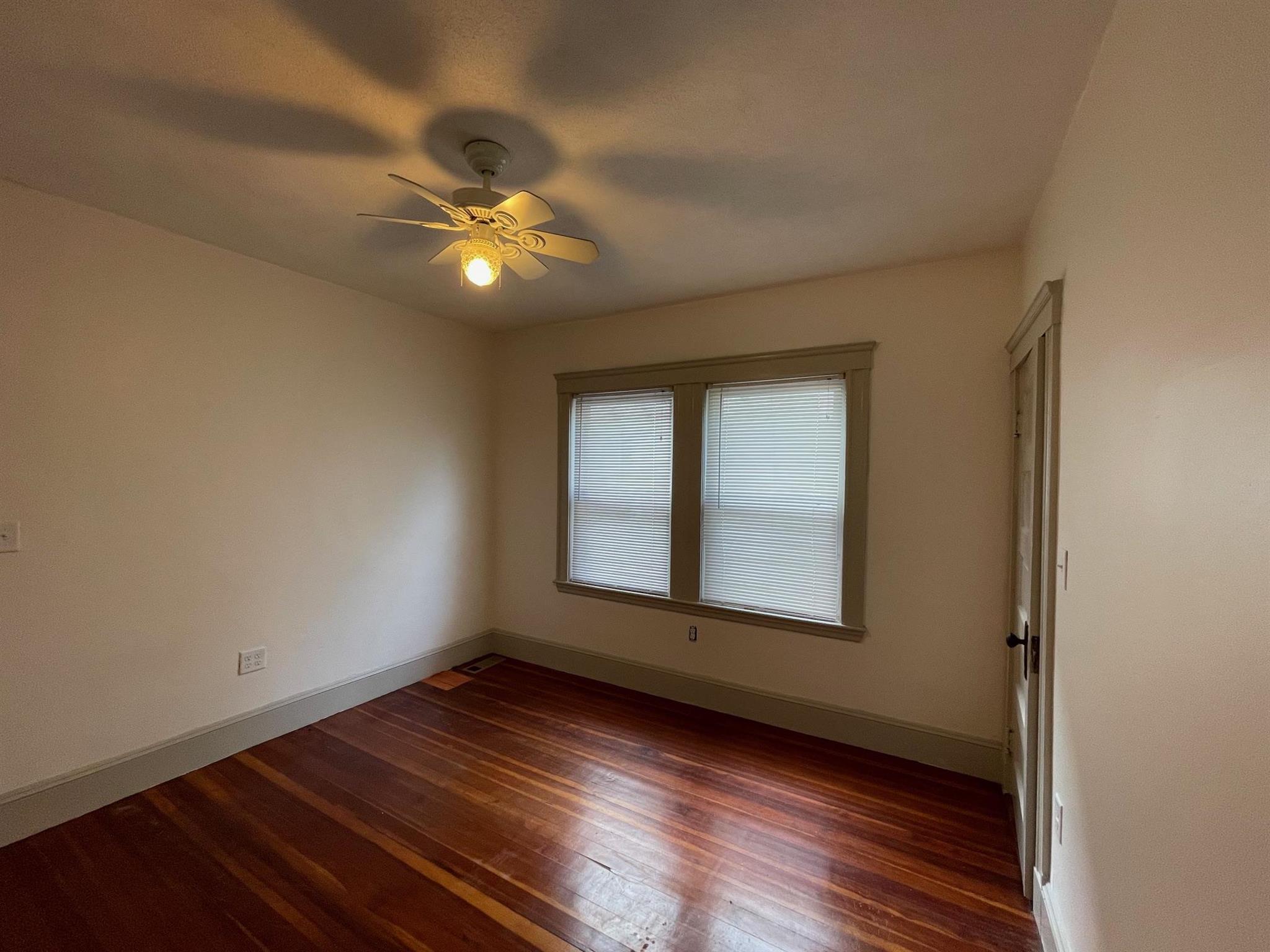 11 Benton Rd, South Medford