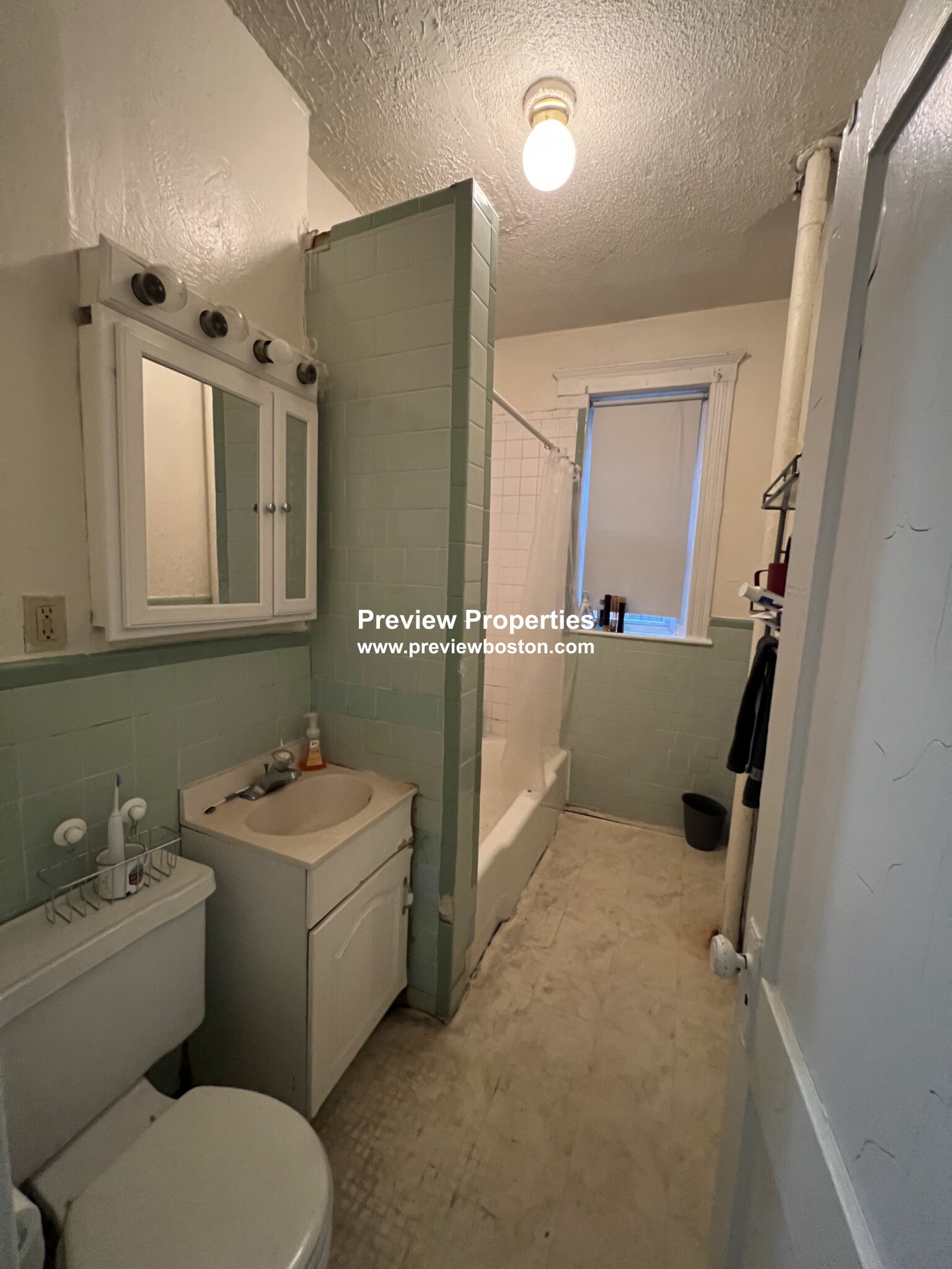 1715 Commonwealth Ave, Brighton