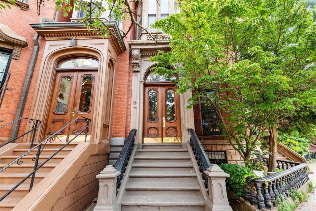 565 Massachusetts Ave, South End