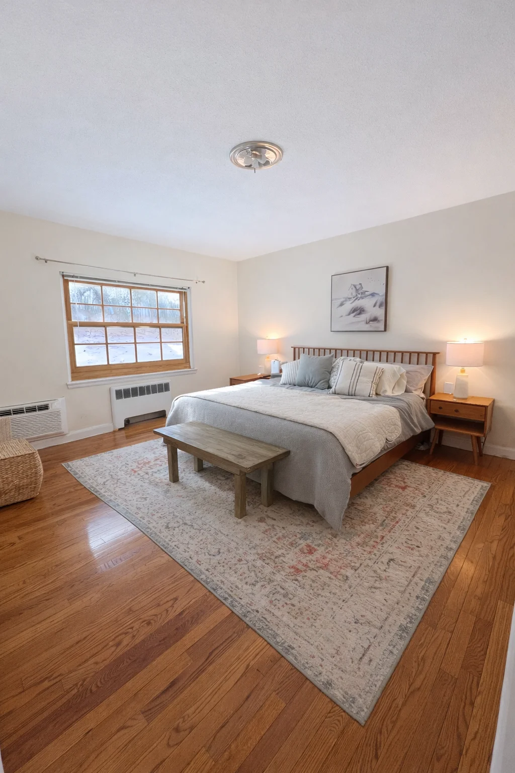 648 Washington St, Washington Square