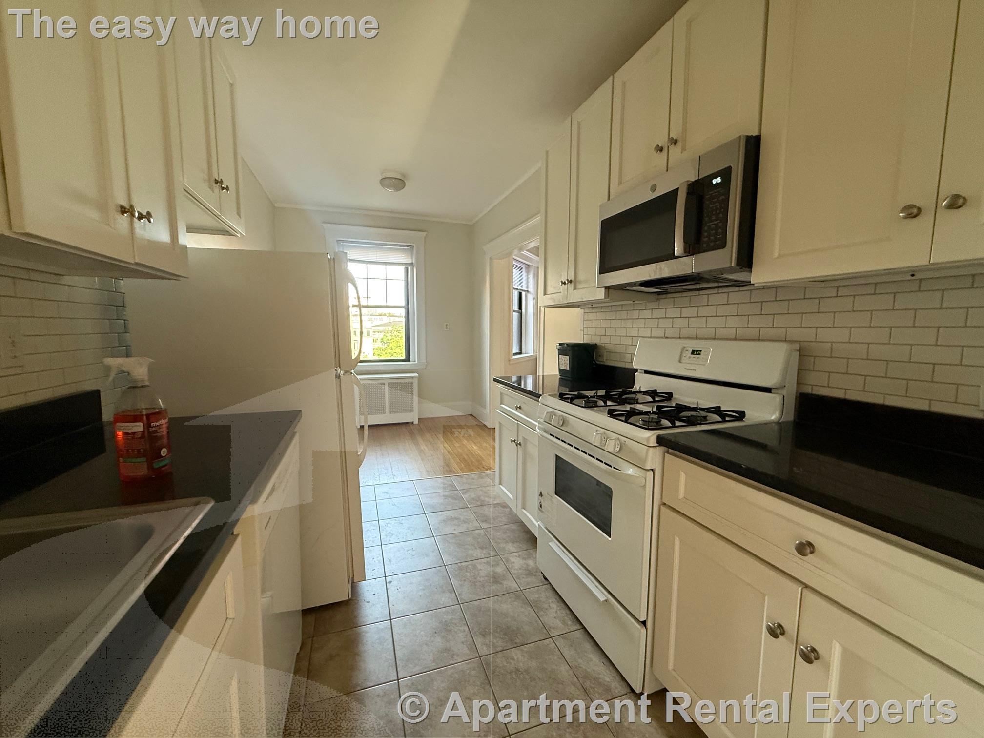 1558 Massachusetts Ave, Harvard Square