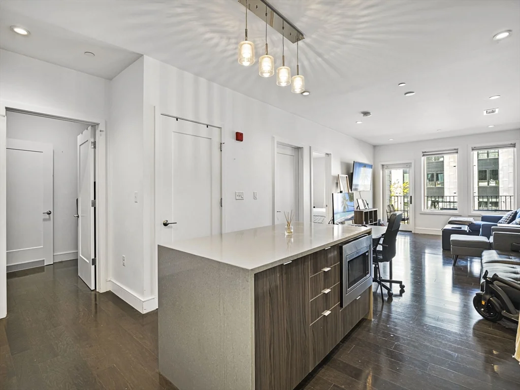 2 West Sixth St, South Boston