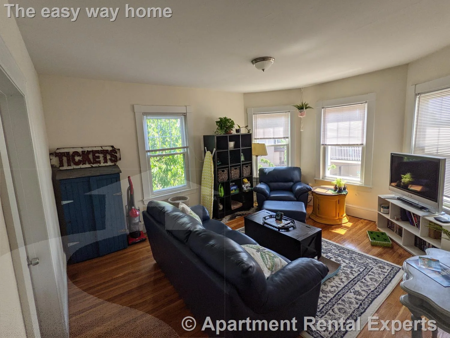 12 Beacon Ter, Porter Square