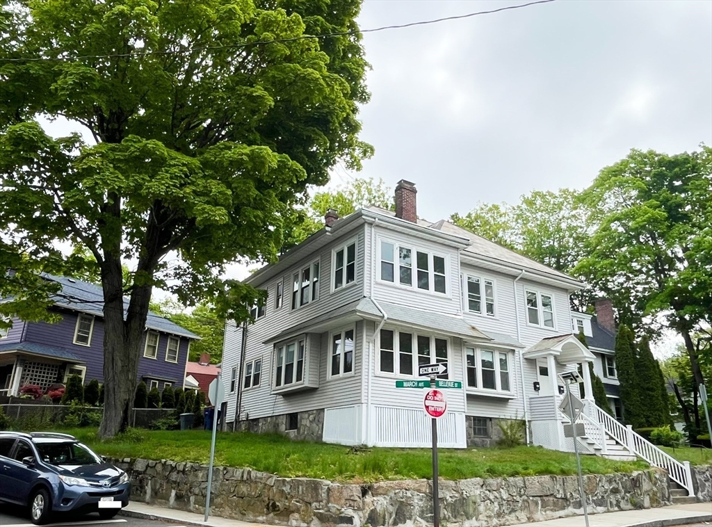 44 Bellevue St, West Roxbury