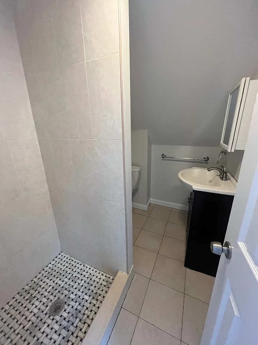 97 Bradstreet Ave, Revere