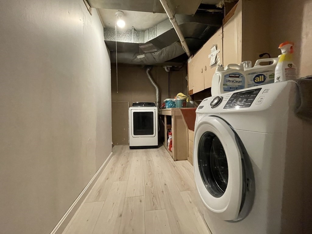 23 Clyde Ter, Arlington