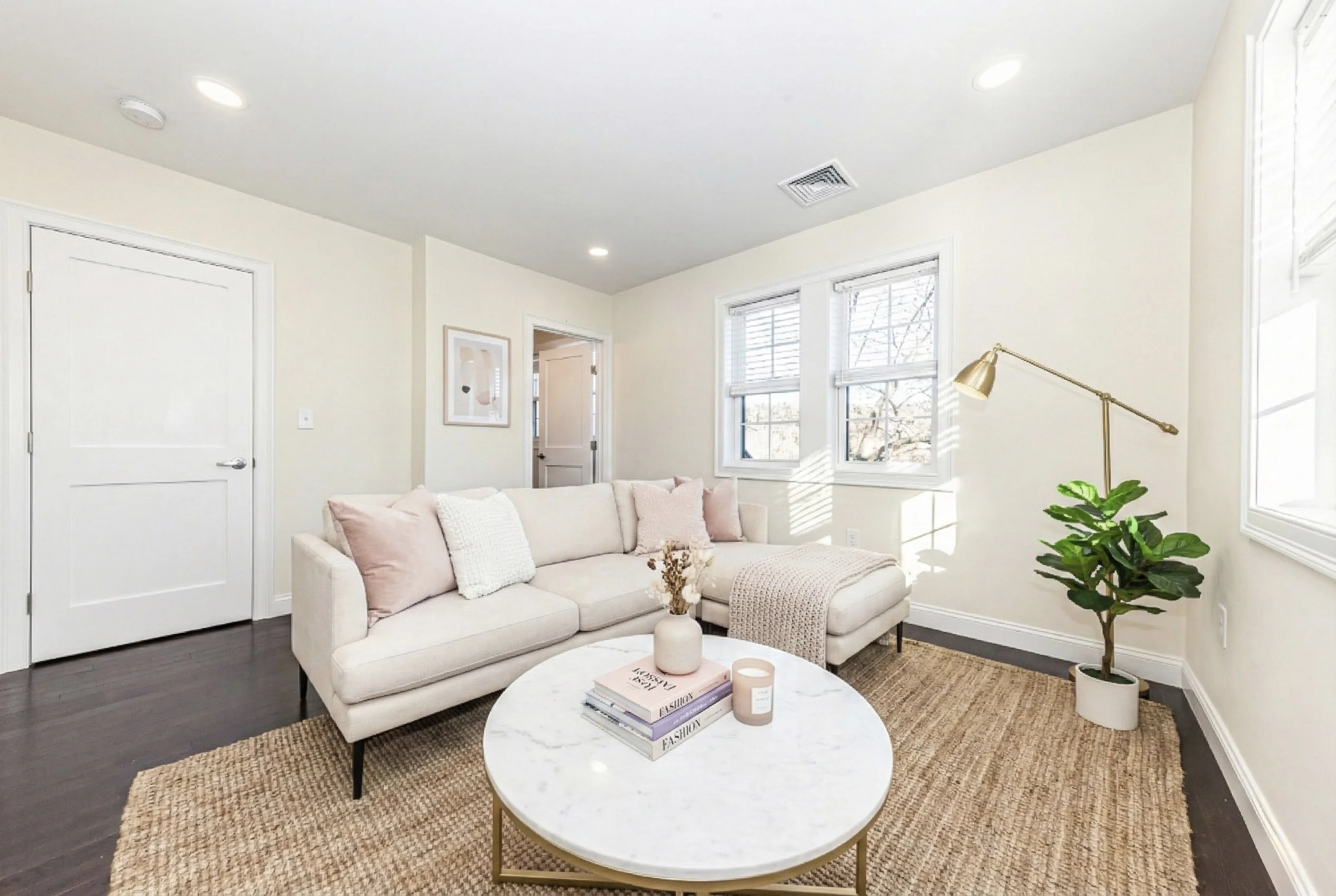 48 Caldwell Rd, West End