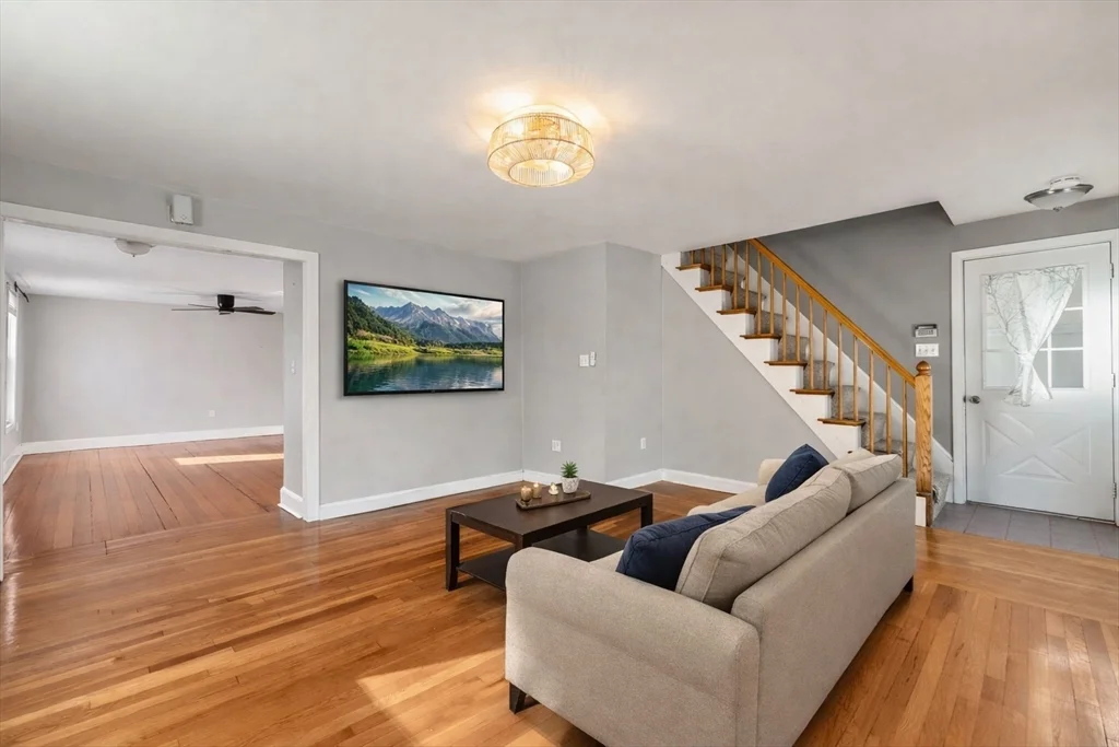 12 Wright St, Stoneham