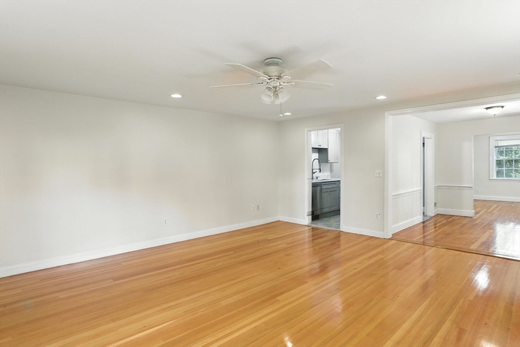 62 Lincoln Ave, Lynnfield