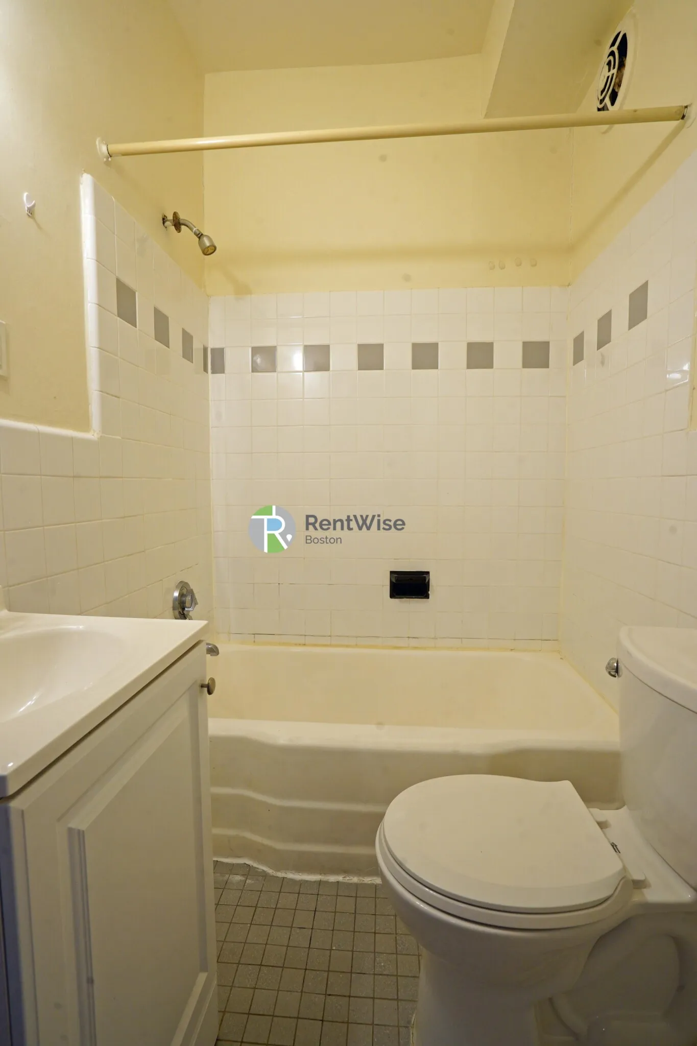 1212 Commonwealth Ave, Brighton