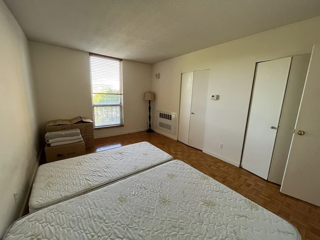 33 Pond Ave, Brookline Village