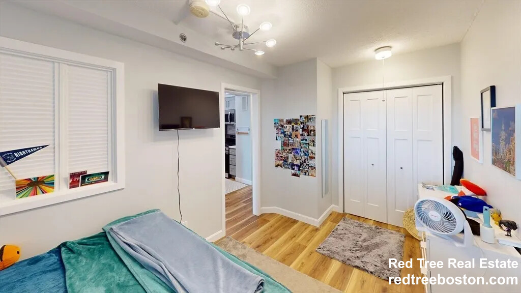 151 Tremont St, Midtown