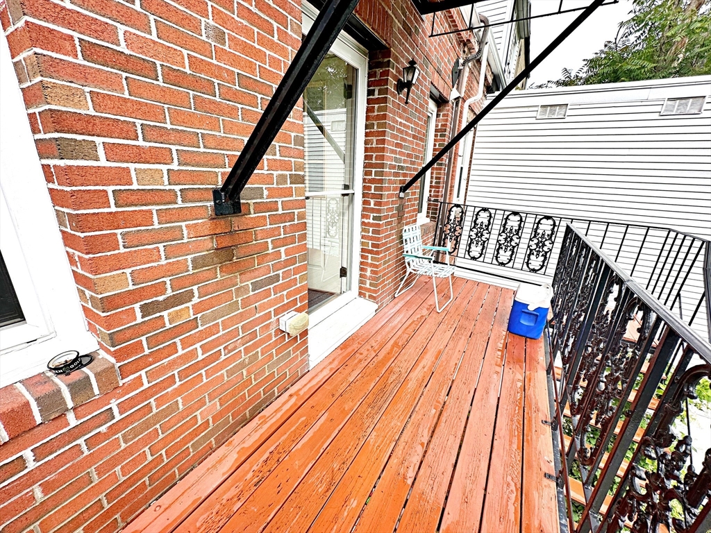 187 Everett St, East Boston