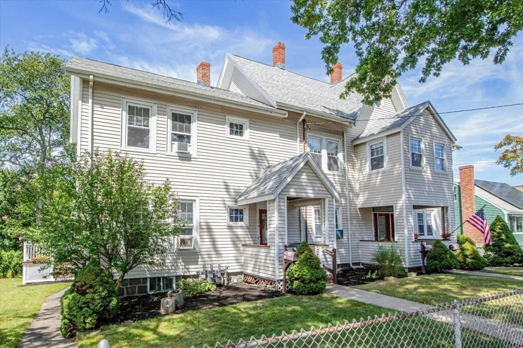 715 Truman Pkwa, Hyde Park