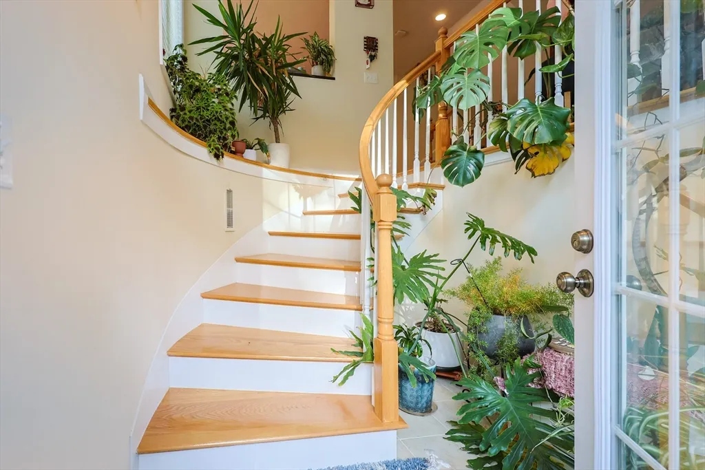 8 Patriots Blvd, Hopkinton