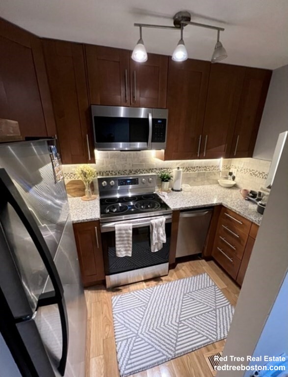 29 Brainerd Rd, Allston