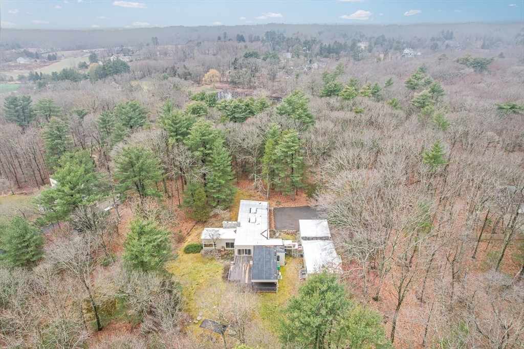 583 Gay St, Westwood