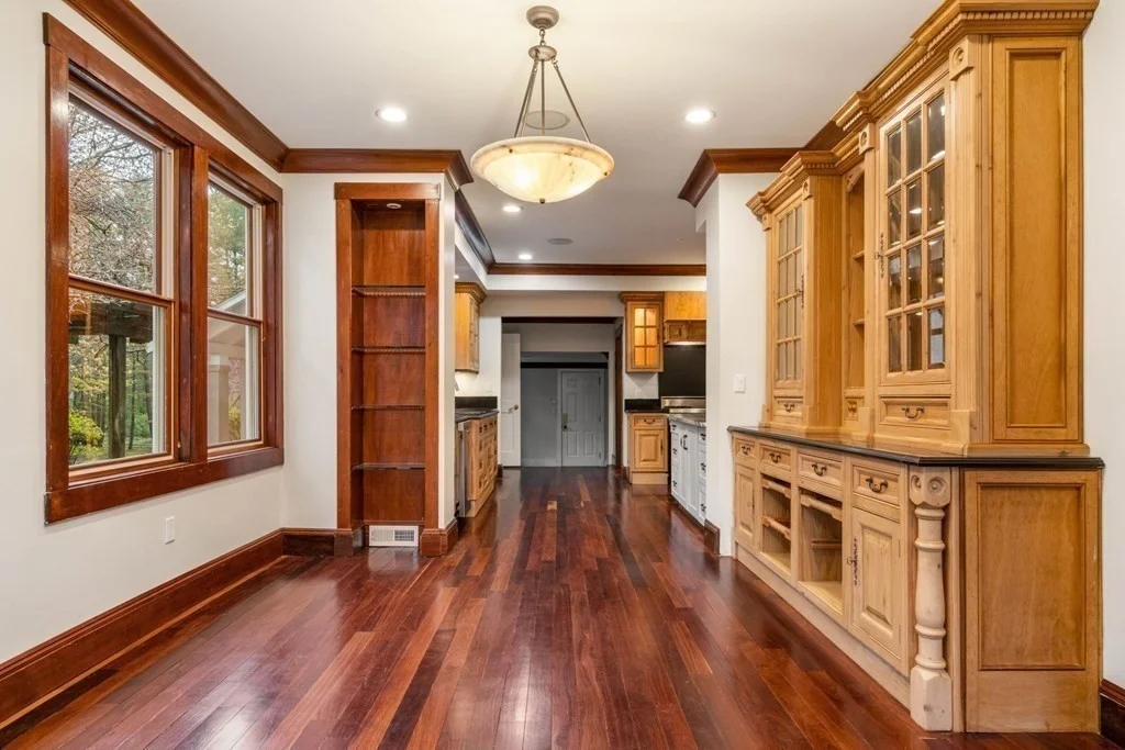 12 Summit Rd, Lexington