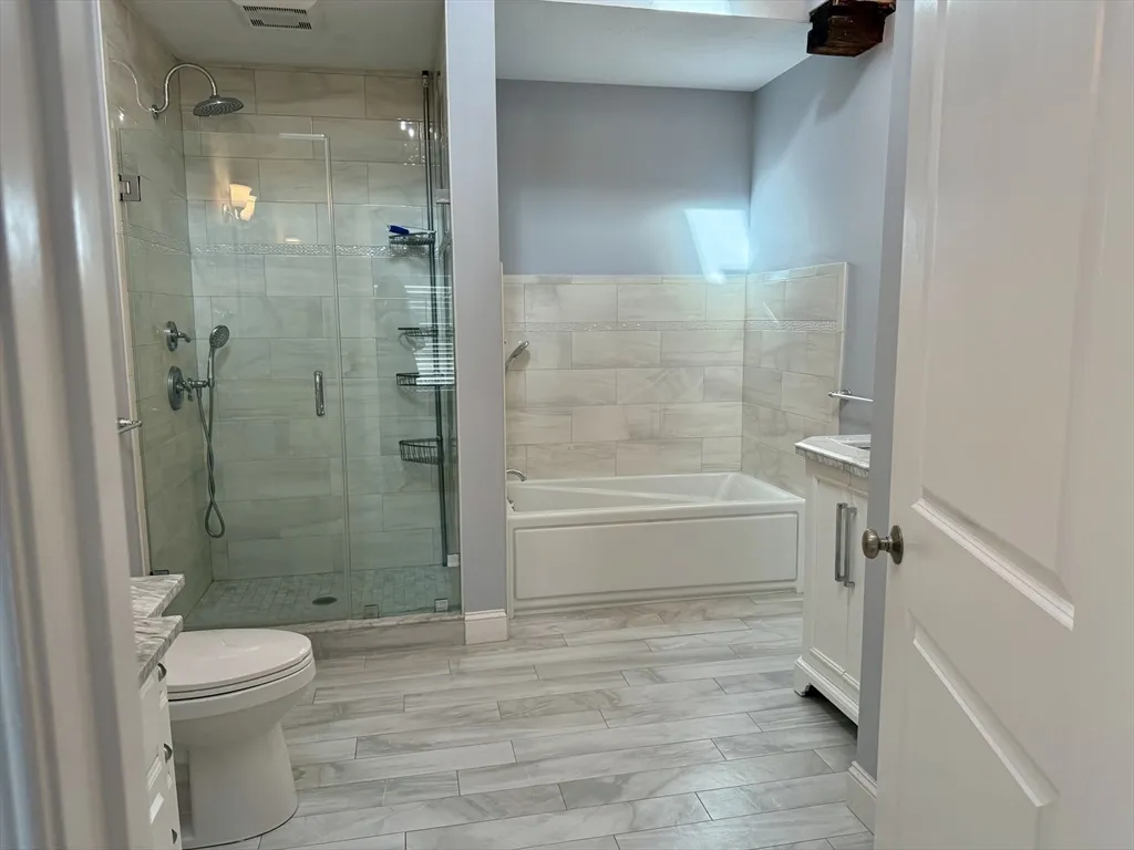 722 Lowell St, Peabody