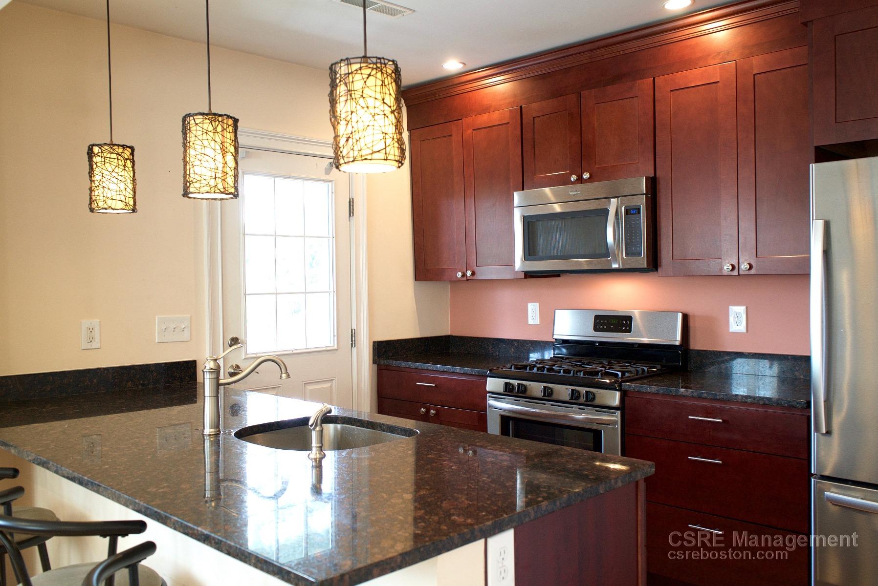 5 bed, 2 bath apartment for rent at 6466 Litchfield St Unit 1, Brighton — photo 2 of 3