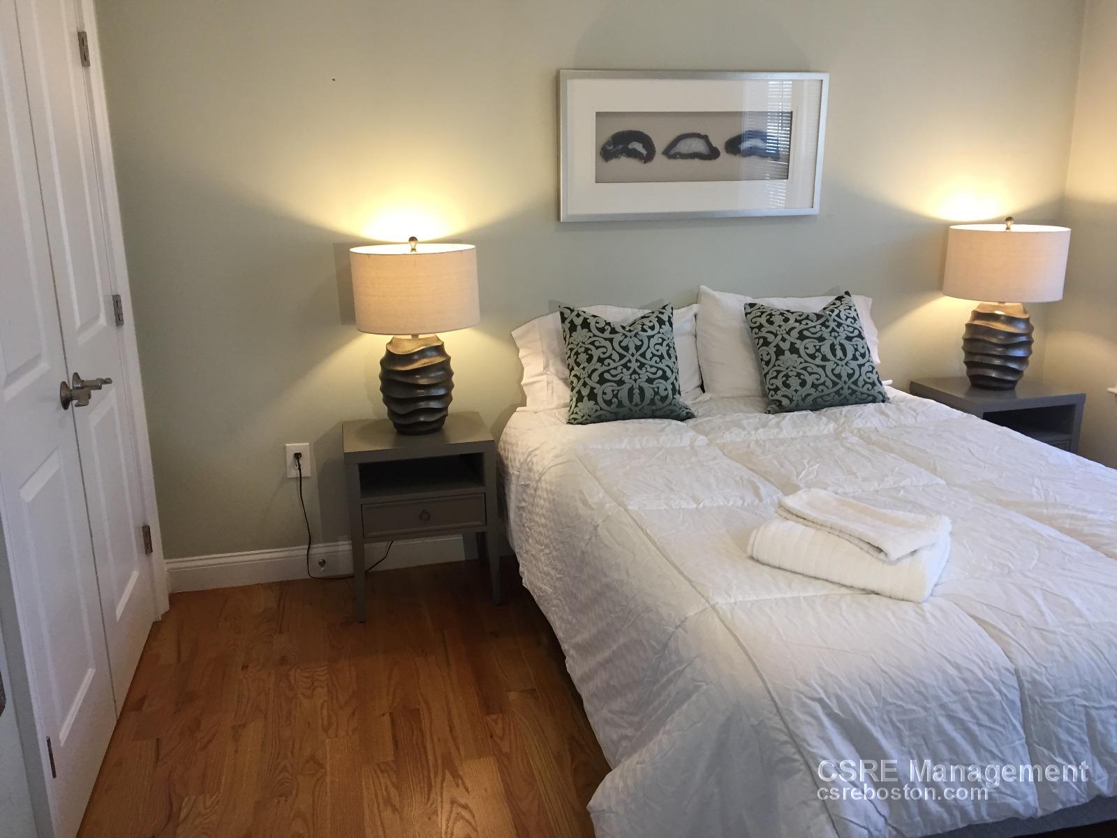 5 bed, 2 bath apartment for rent at 6466 Litchfield St Unit 1, Brighton — photo 1 of 3