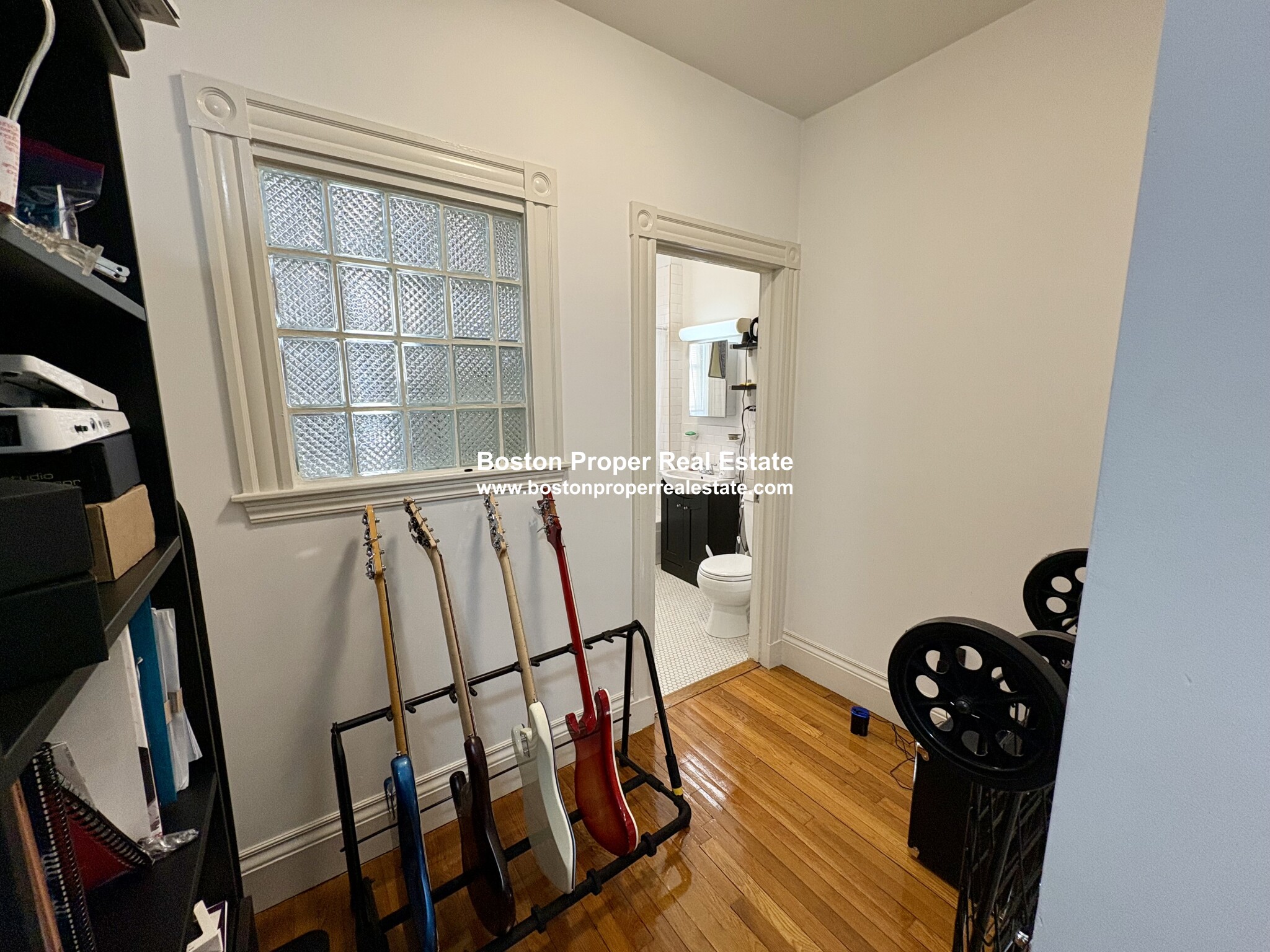 64 Charlesgate East, Fenway