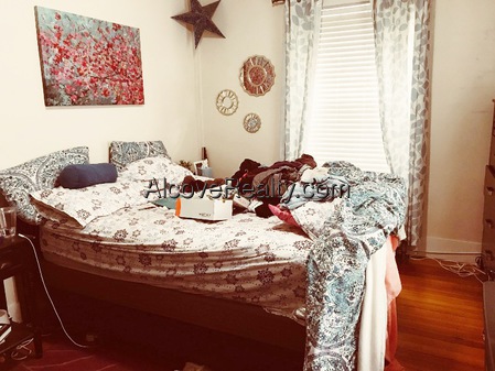 4 bed, 2 bath apartment for rent at 62 Harlow St Unit 1, Arlington — photo 4 of 13