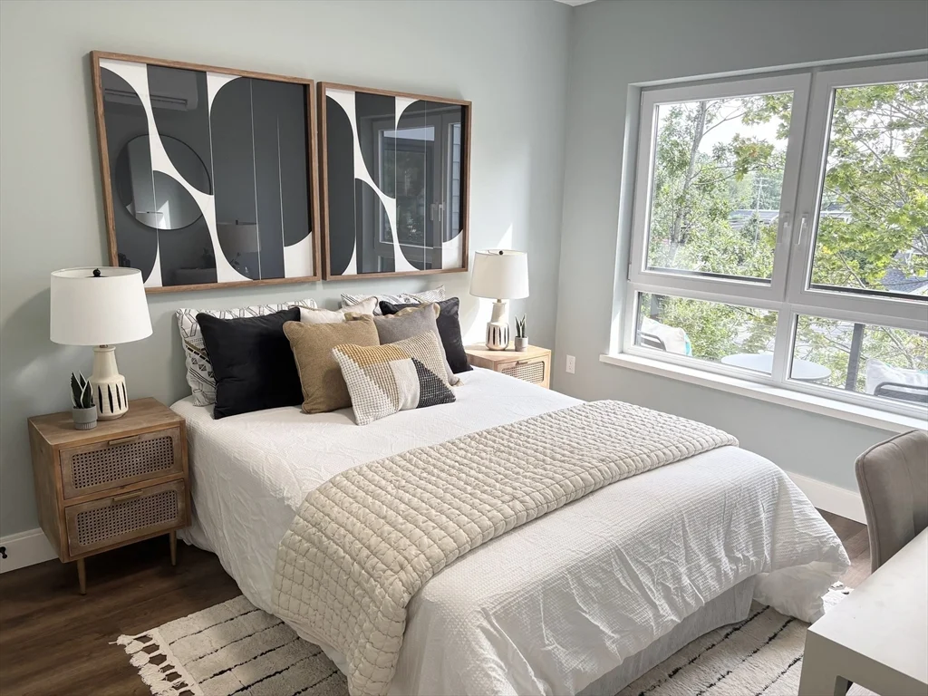 1391 Main St, Walpole