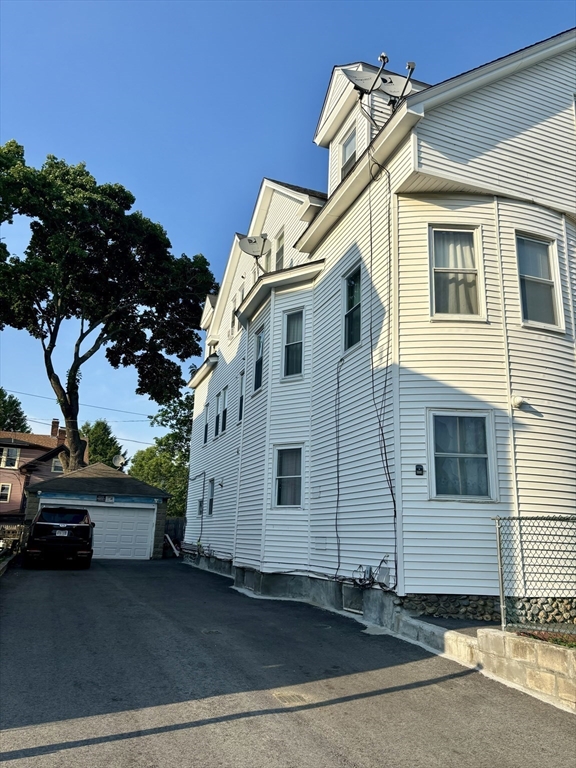 35 Stoneland Rd, Worcester
