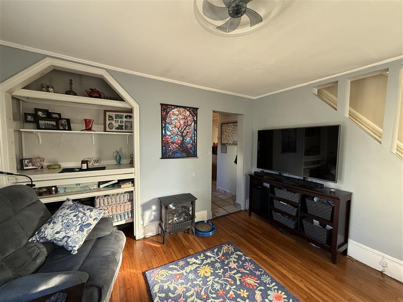 10 Allen St, Ward Two