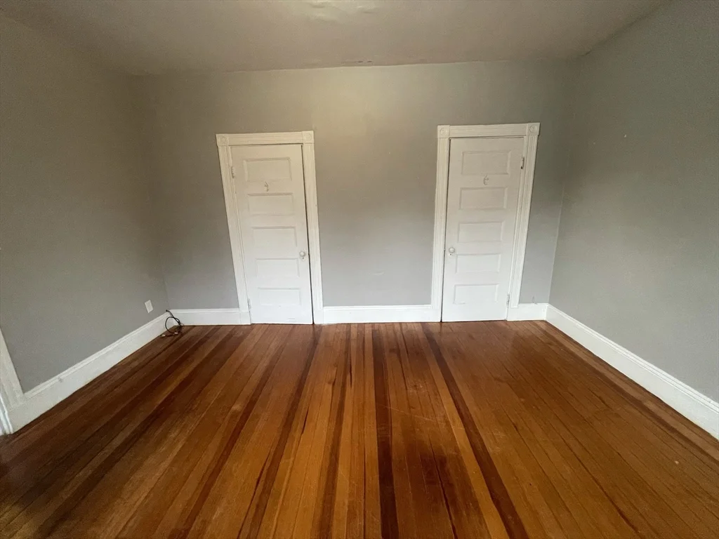 165 Chestnut Ave, Jamaica Plain