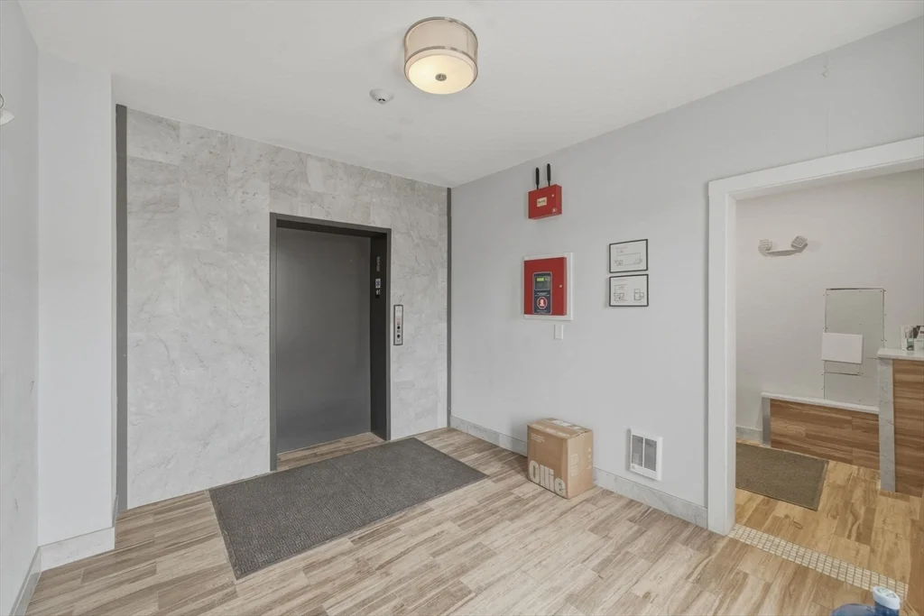 186 Paris St, East Boston