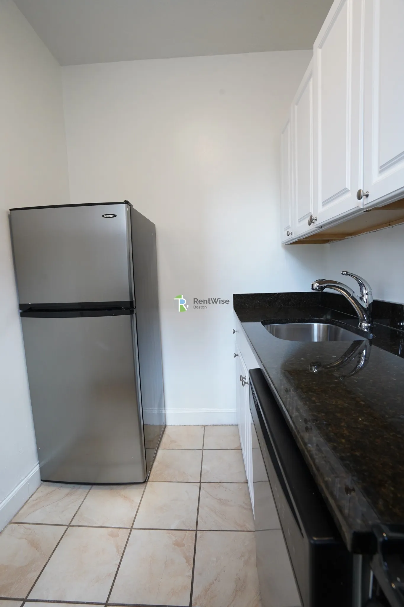 82 Brainerd Rd, Allston